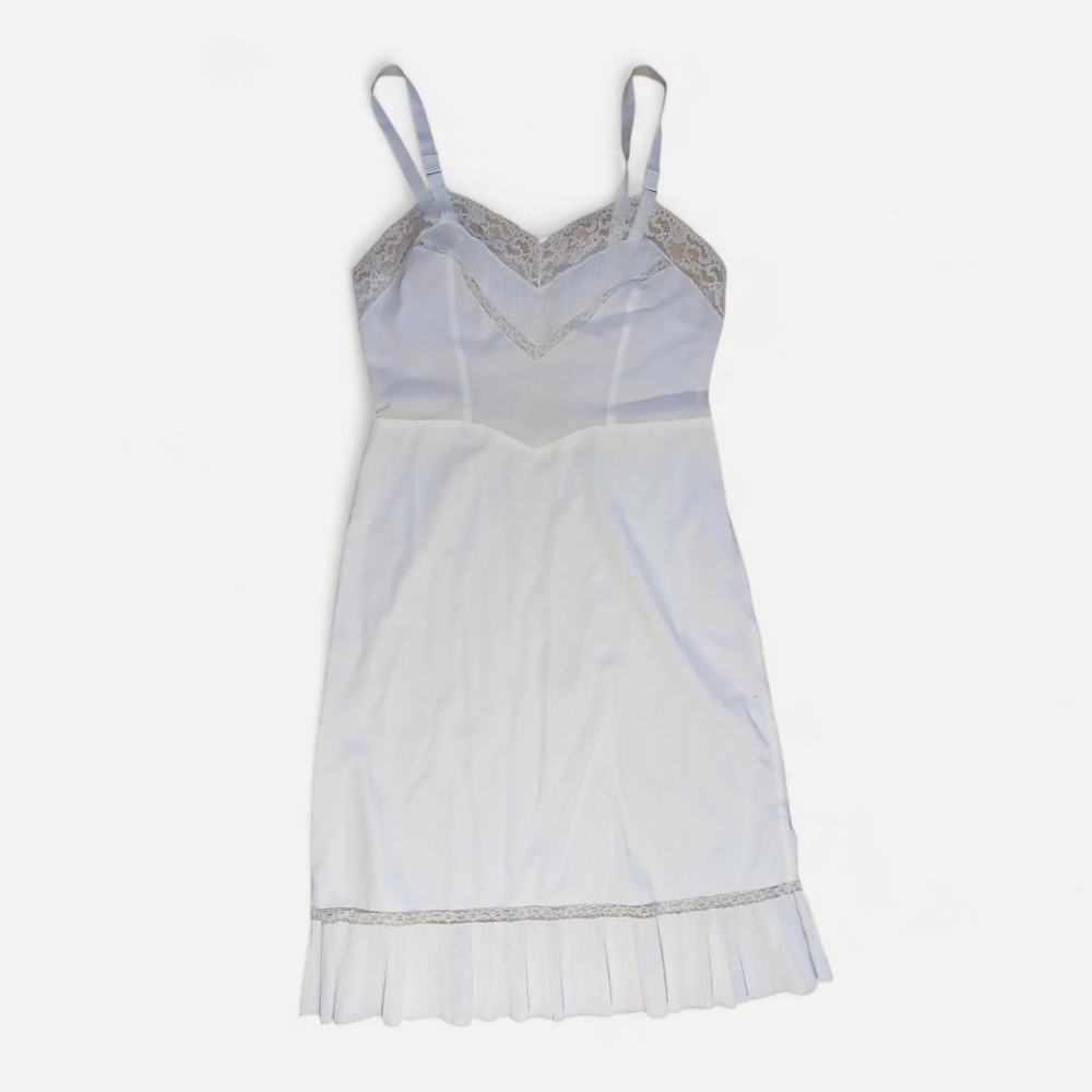 1950s Full Slip W Pintuck Pleats & Lace